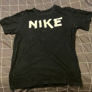 Black Nike T shirt